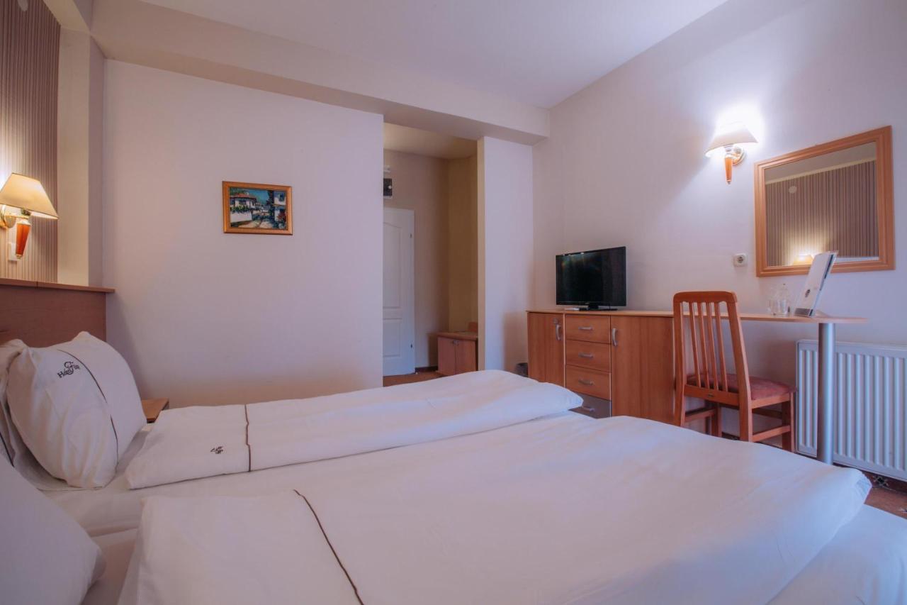 Hotel Filip Ohrid Exteriör bild