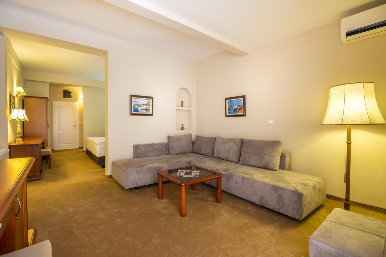 Hotel Filip Ohrid Exteriör bild